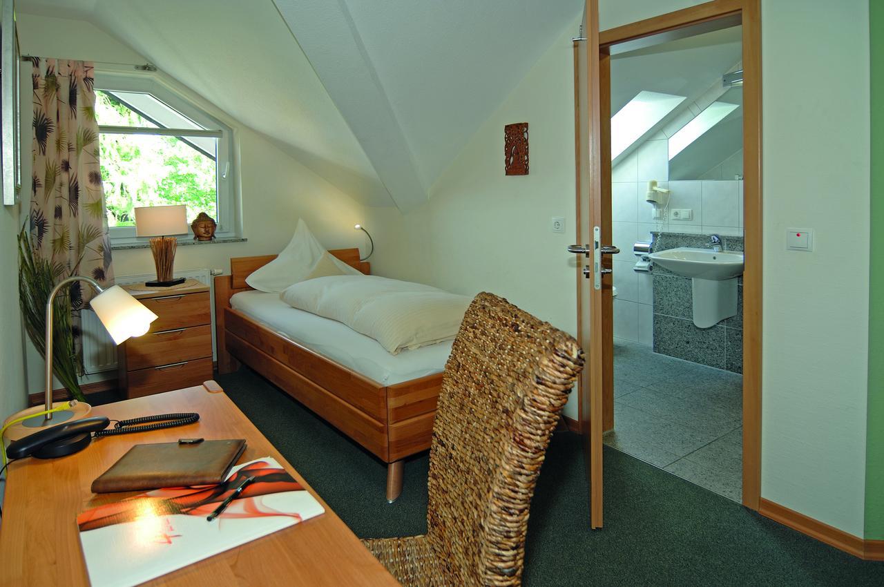 Hotel & Restaurant 4 Winden Windhagen Exteriör bild
